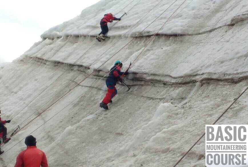 Mountaineering Course In India