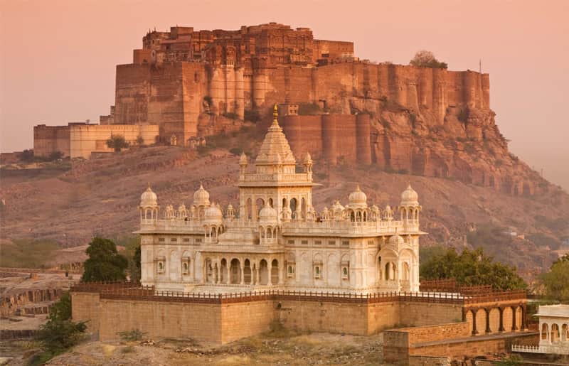 Palaces and forts in rajasthan babu