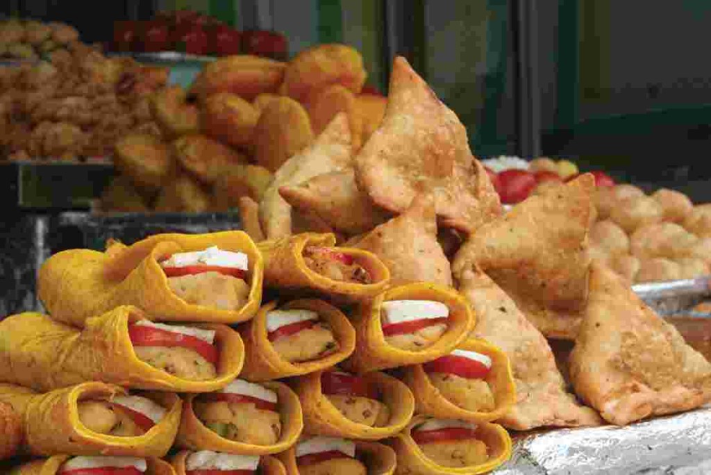 india fried food snacks