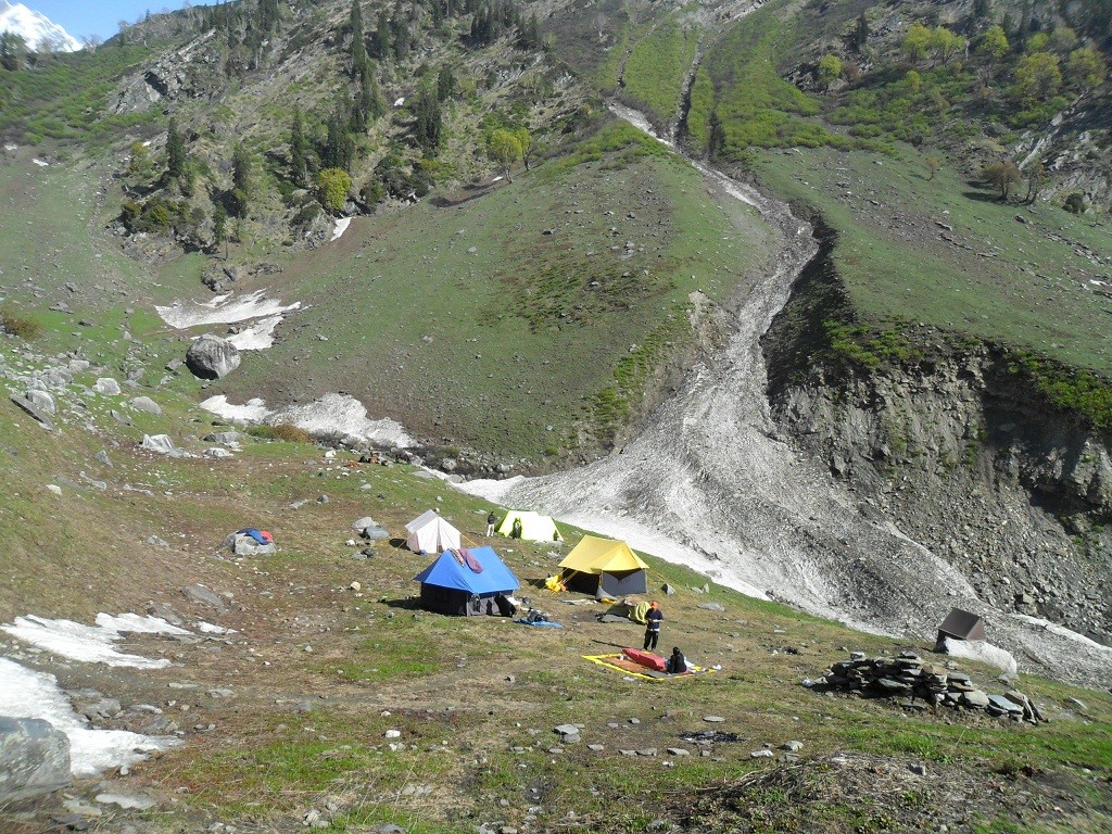 Beas kund trek