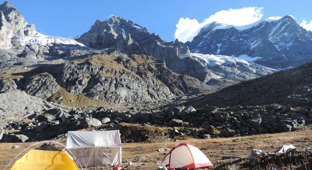 deo tibba base camp