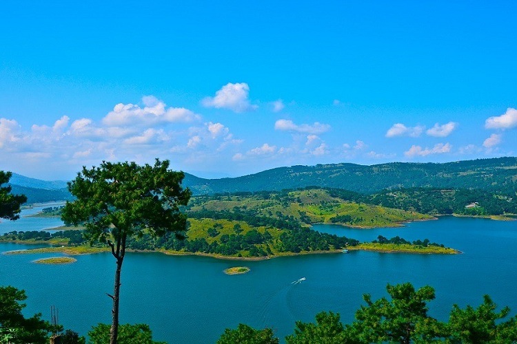 Shillong_Umiam_Lake_Main