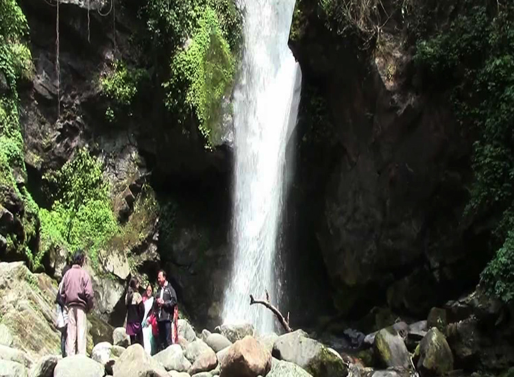 kanchenjunga waterfalls sikkim
