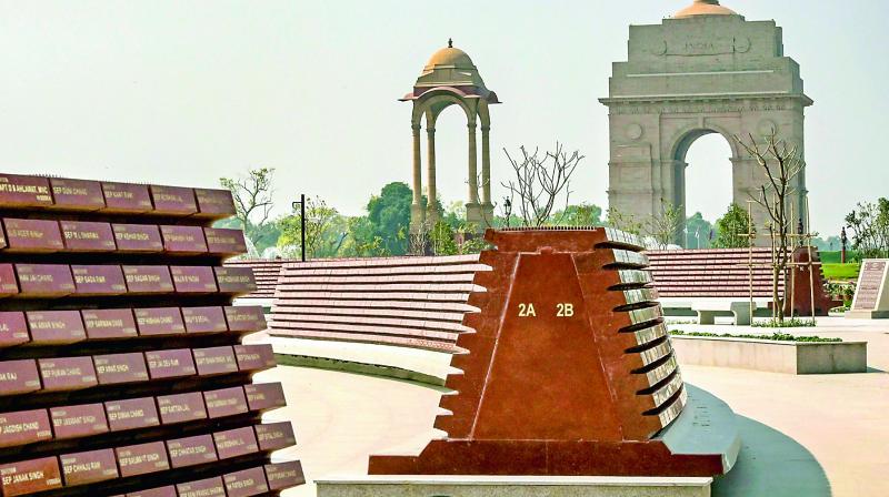 India Gate & WAR MEMORIAL
