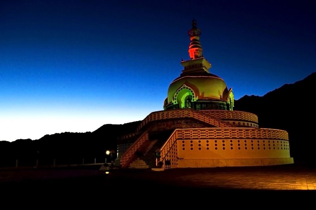 ﻿Shanti Stupa
