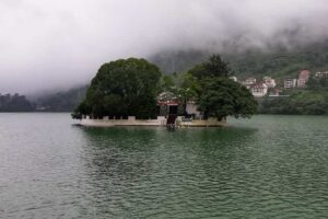 Bhimtal Island Aquarium