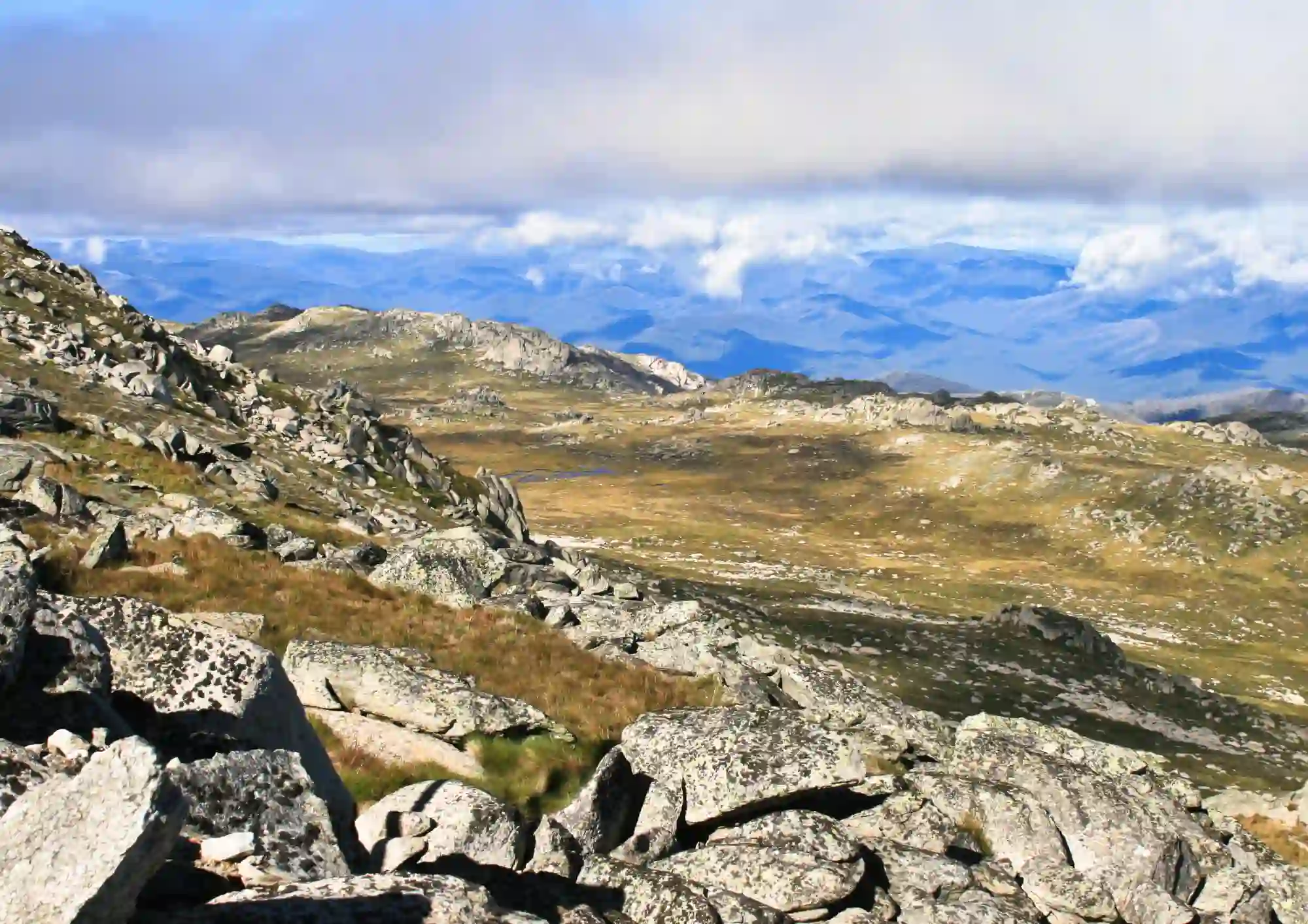 Panoramic 360-degree view from the summit of Mount Twynam, Australia's third-highest mountain in the Snowy Mountains