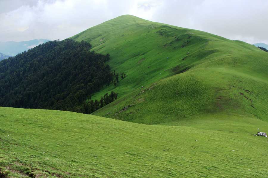 Roopkund Trek (4900 M)