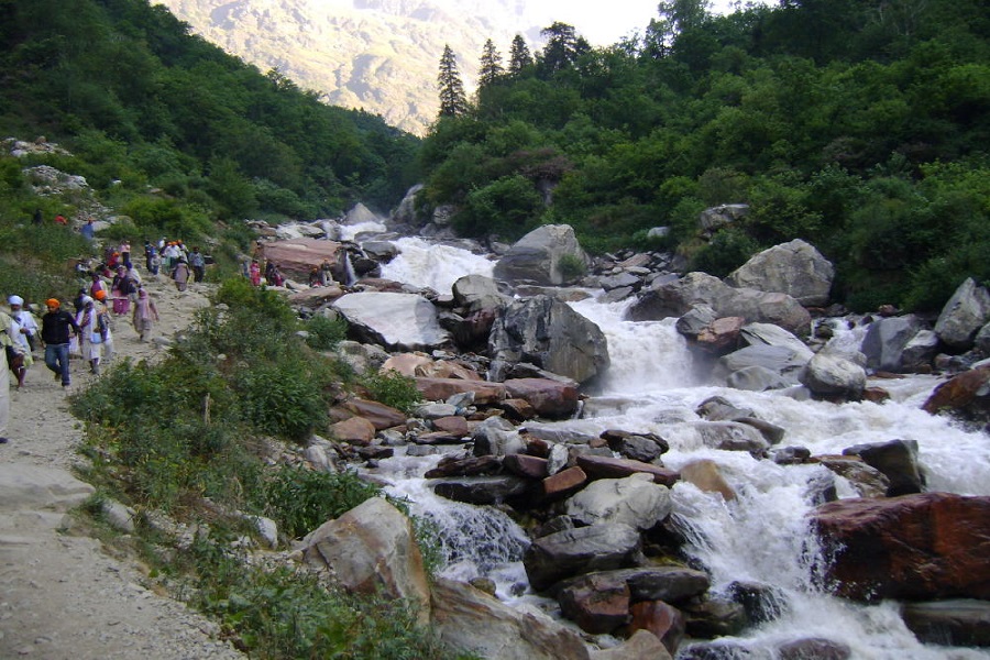 Hemkund Sahib & Paonta Sahib Tour