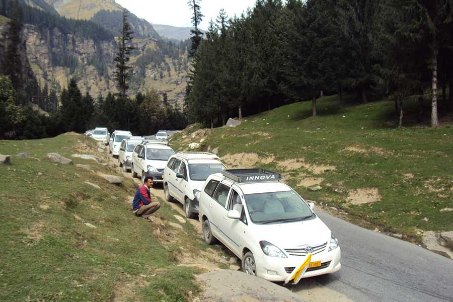 Manali to Leh Jeep Safari