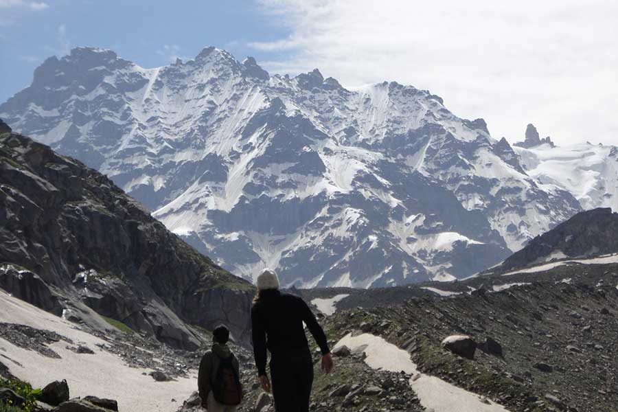 Hampta Pass Trek (4,287M)