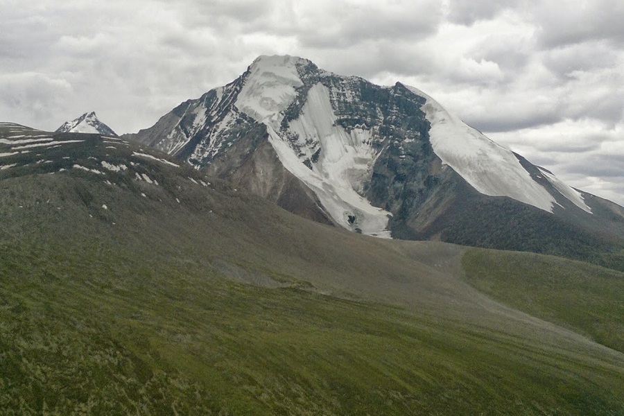 Mt. Kang Yaste & Stok Kangri Expedition (6400 M, 6153M) Mount Stok Kangri peak is temporarily closed for trekking and climbing from 2020 by related government authorities