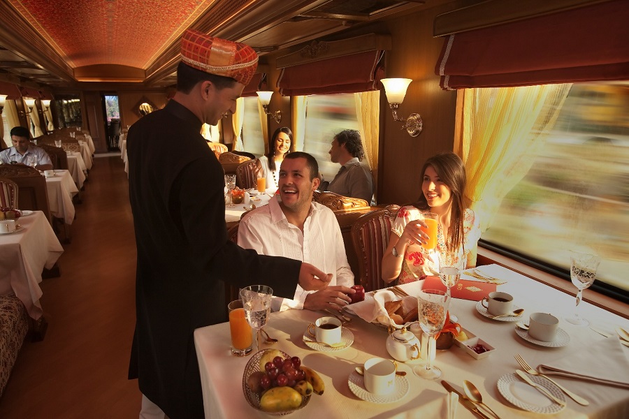 Breakfast onboard Maharajas Expres