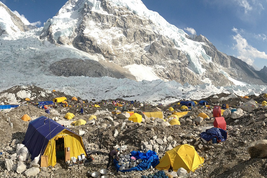 Mt. Everest Expedition South West (Nepal)