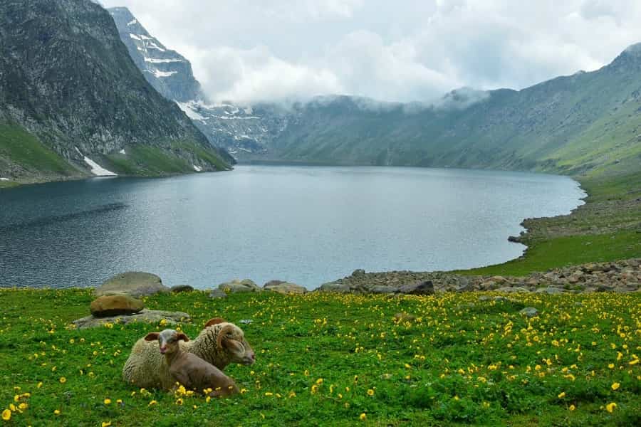 Tarsar and Marsar Lakes Trek