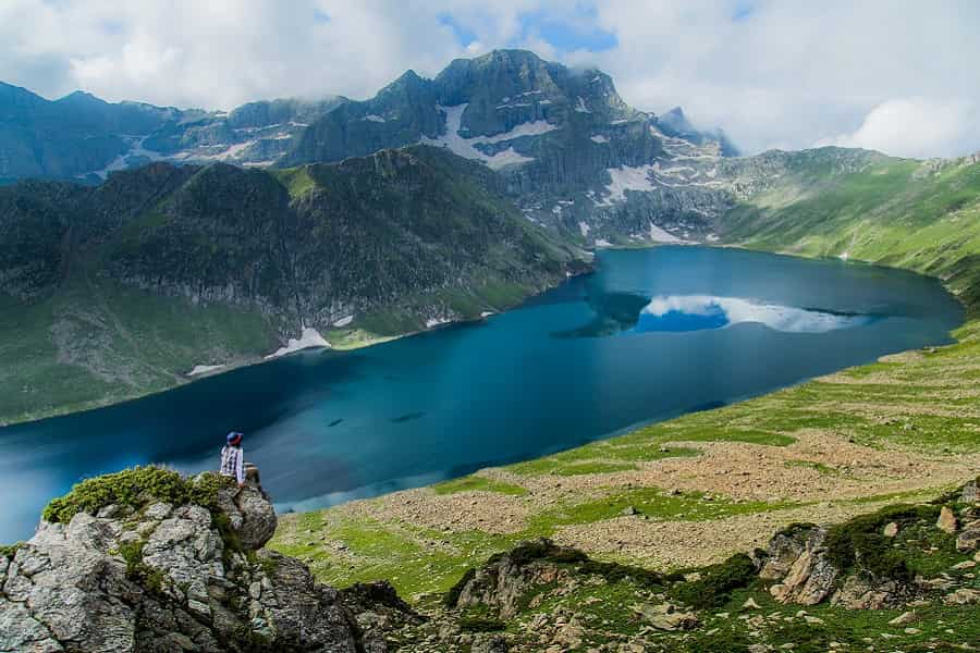 Tarsar and Marsar Lakes Trek