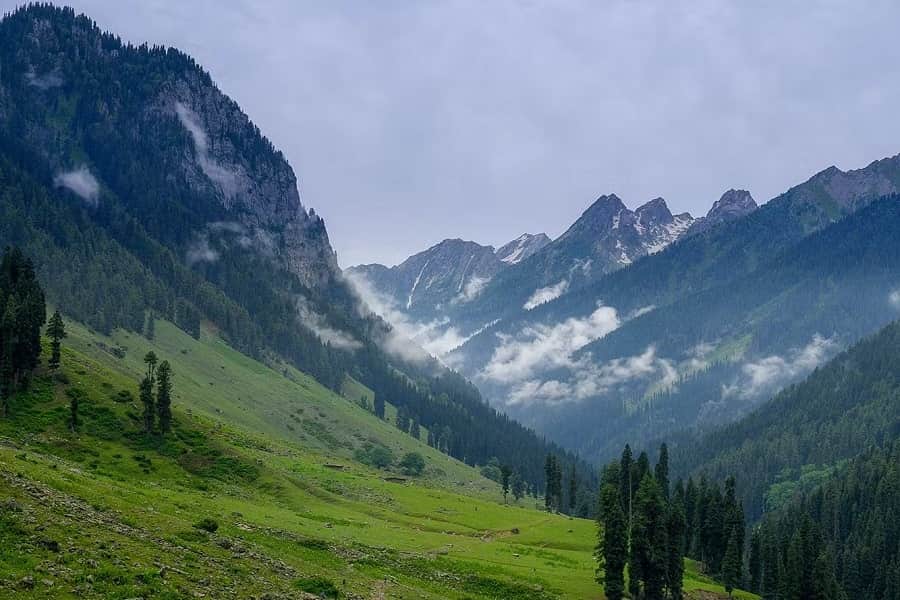 Tarsar and Marsar Lakes Trek