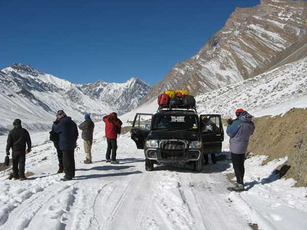 Manali to Leh Jeep Safari