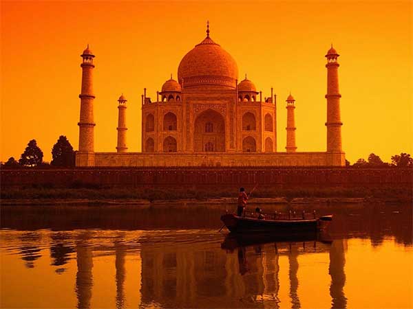 Romance of the Taj