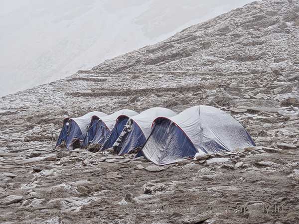 Roopkund Trek (4900 M)